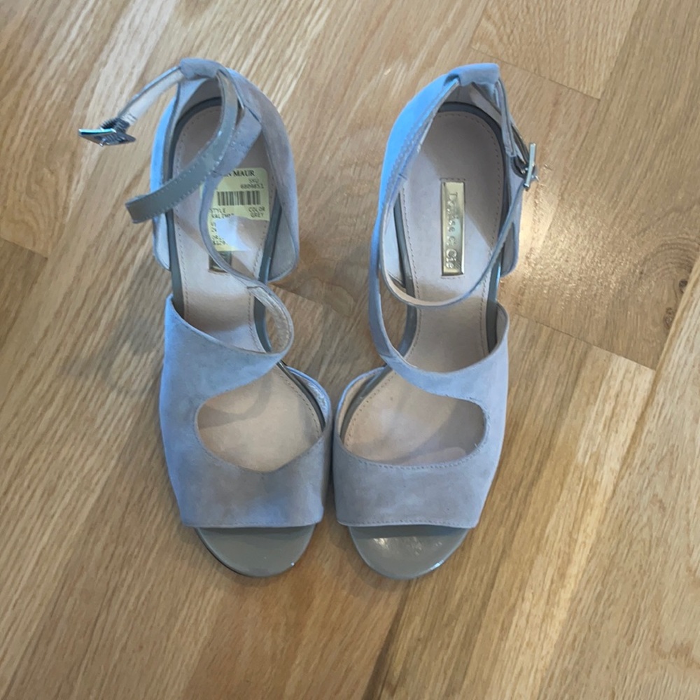 Brand new never before worn Louise et Cie suede heels.